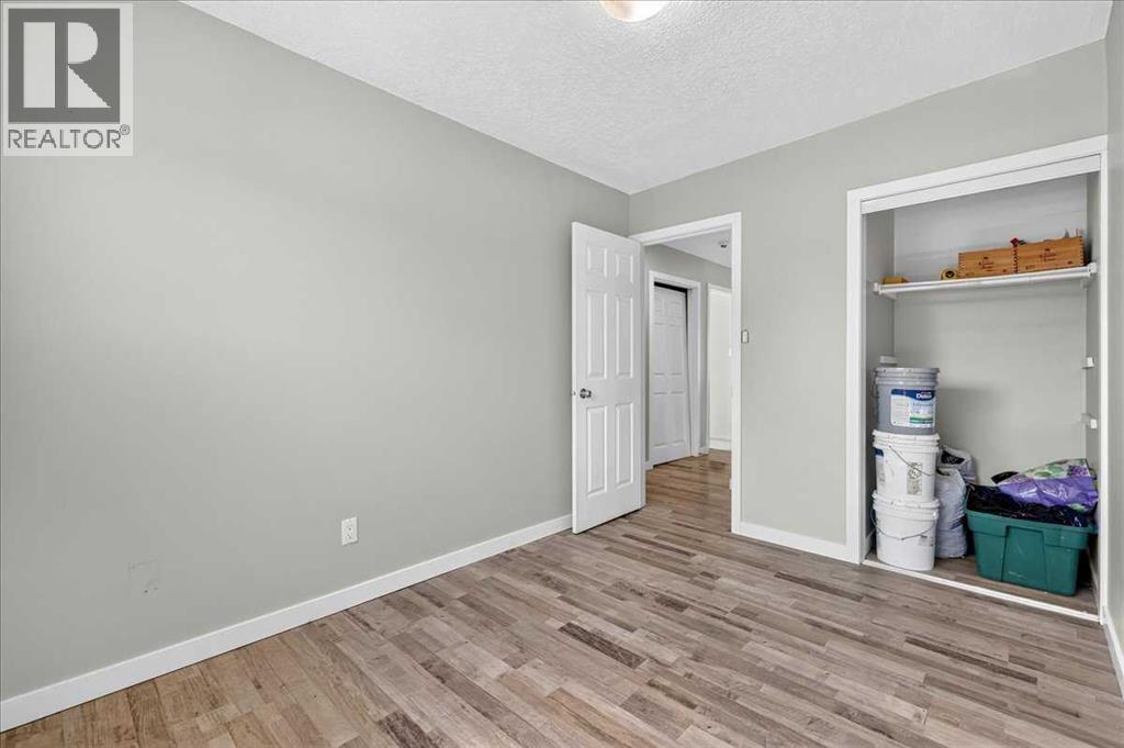 4309 26 Avenue SE - 23