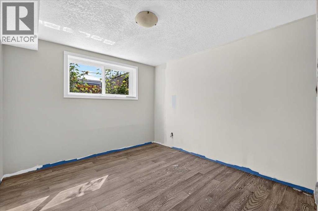 4309 26 Avenue SE - 32