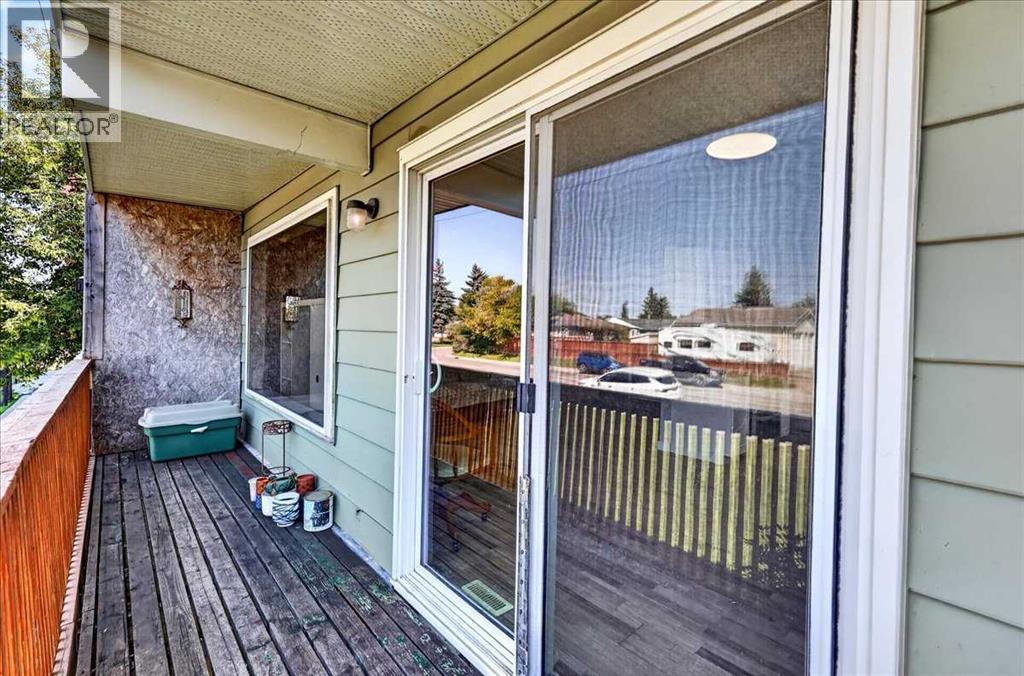 4309 26 Avenue SE - 38