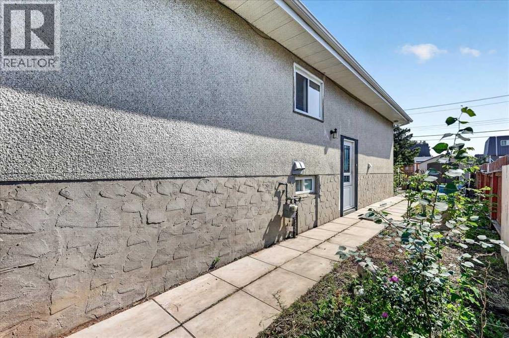 4309 26 Avenue SE - 39