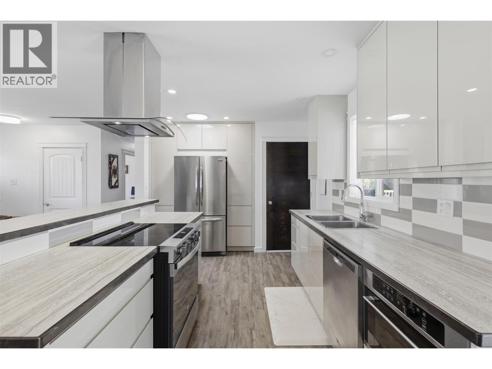 1827 PARKCREST Avenue - Image 15