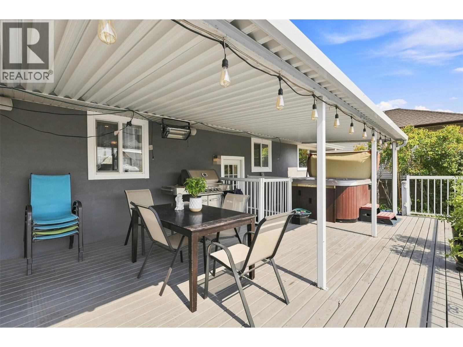 1827 PARKCREST Avenue - 21