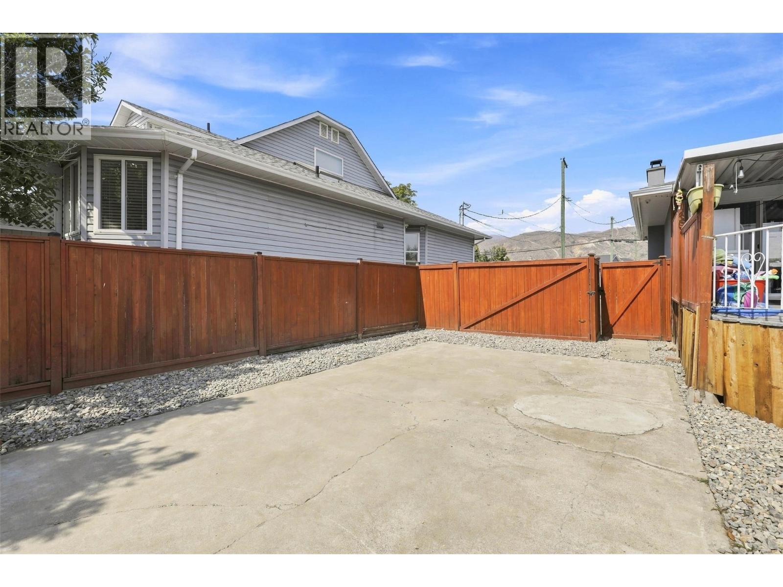 1827 PARKCREST Avenue - Image 30