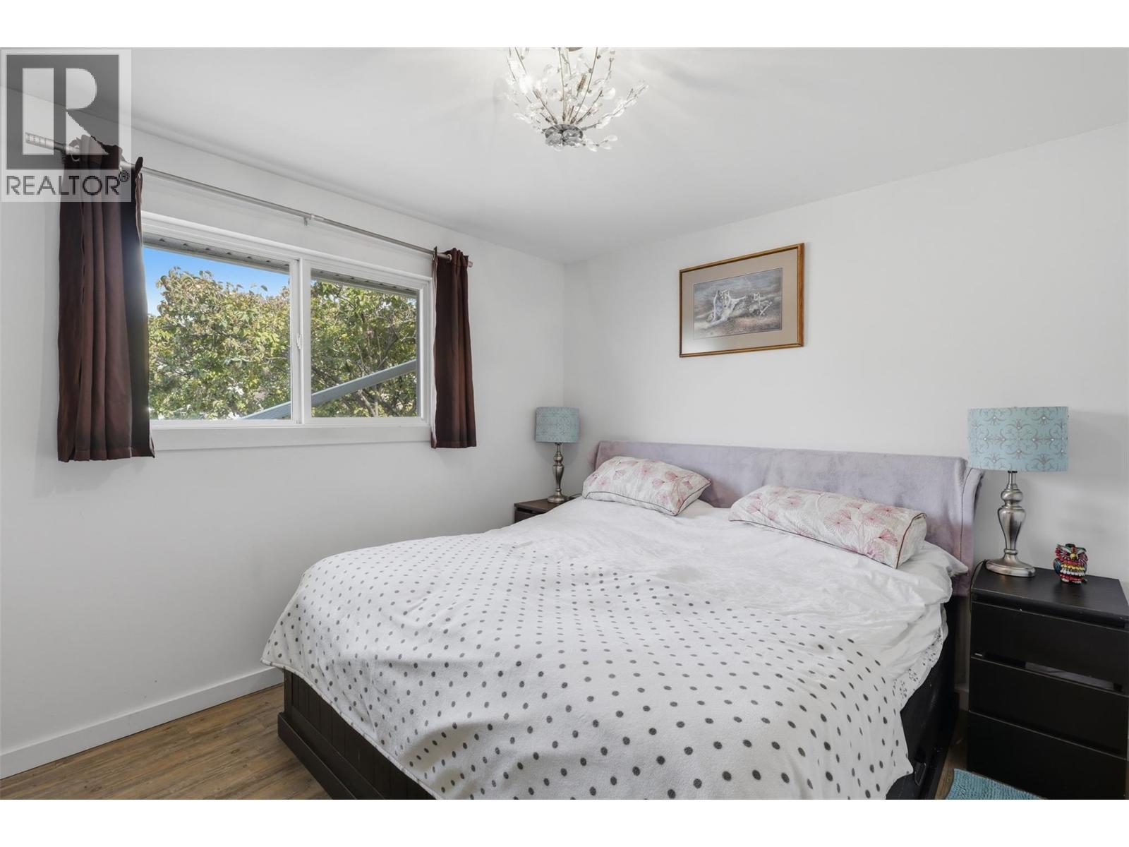 1827 PARKCREST Avenue - 31