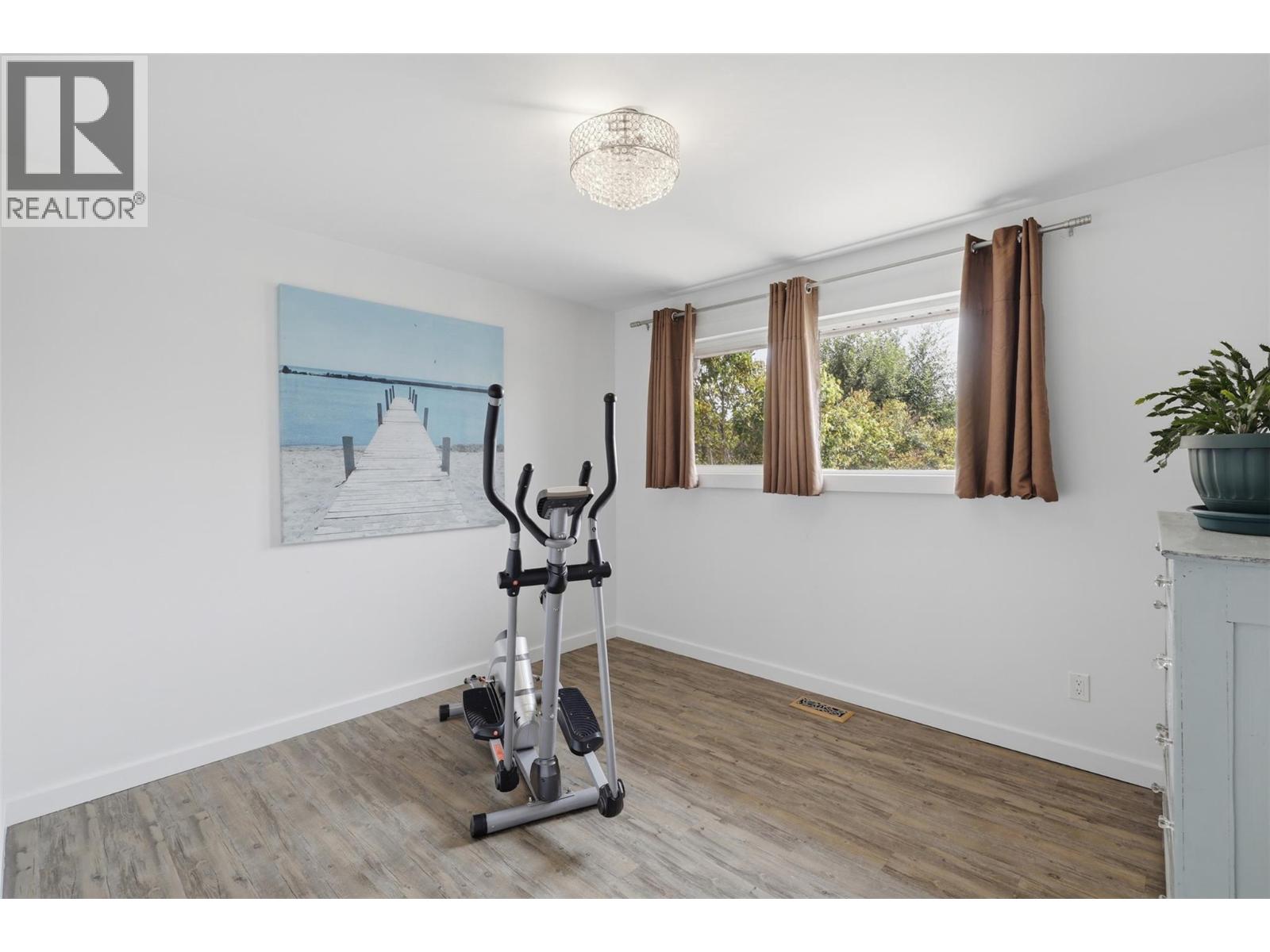 1827 PARKCREST Avenue - Image 34