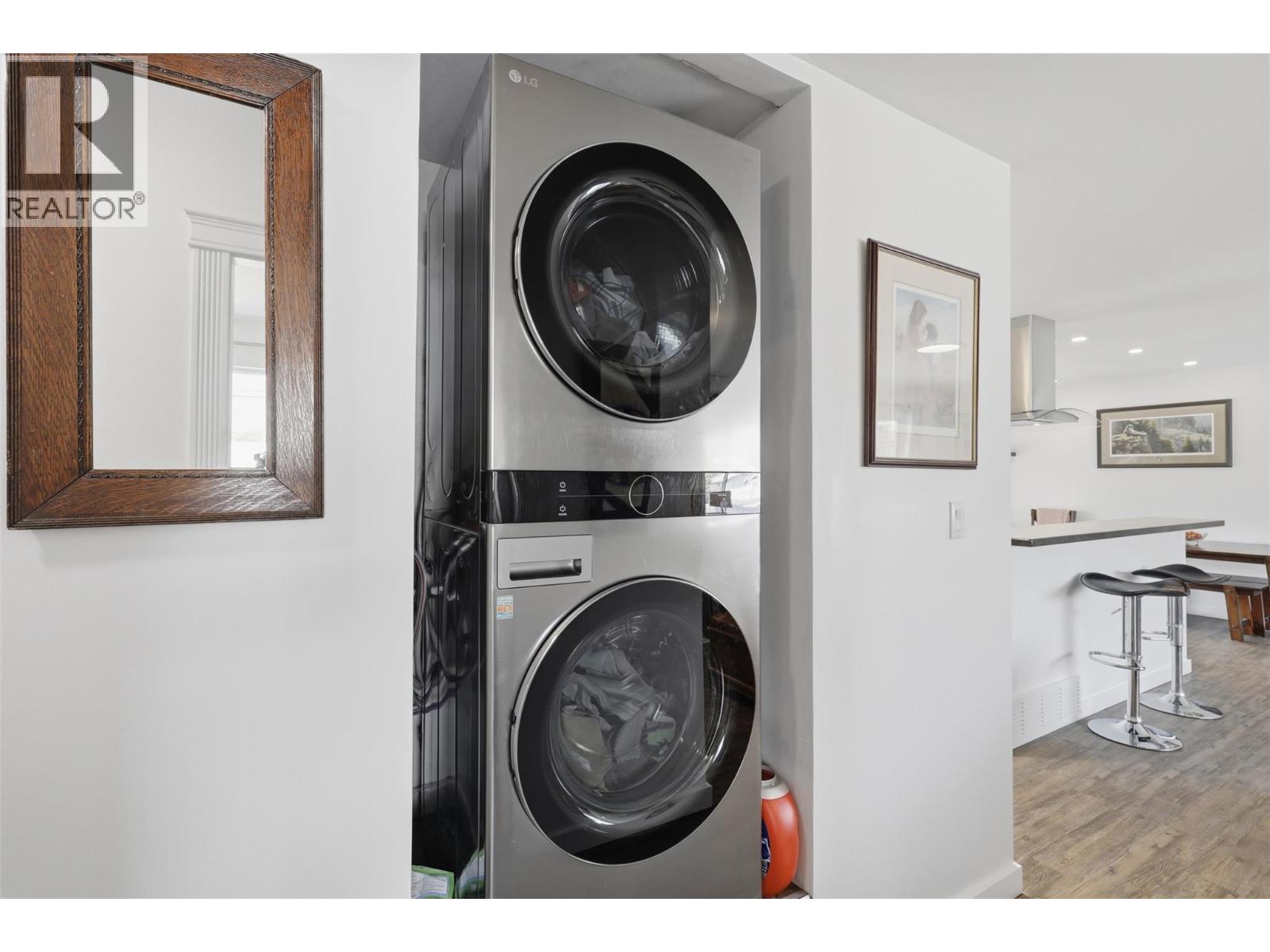 1827 PARKCREST Avenue - Image 39
