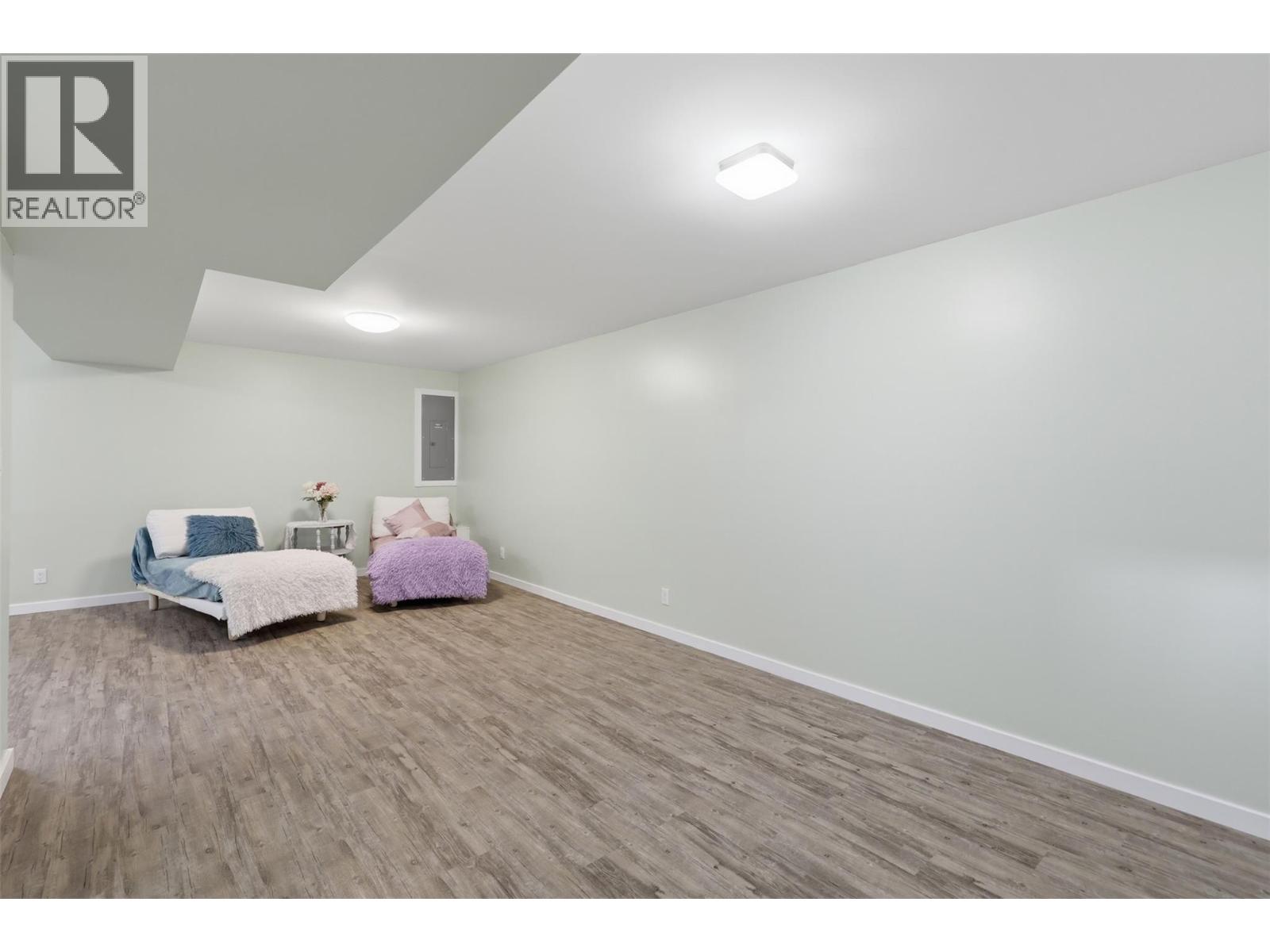 1827 PARKCREST Avenue - 41