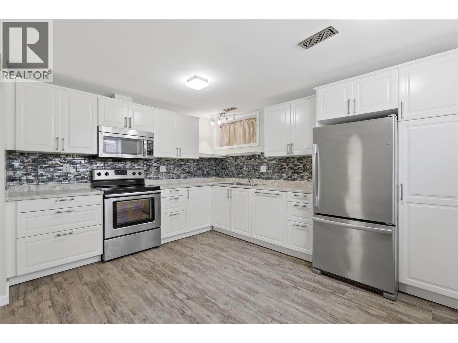1827 PARKCREST Avenue - Image 43