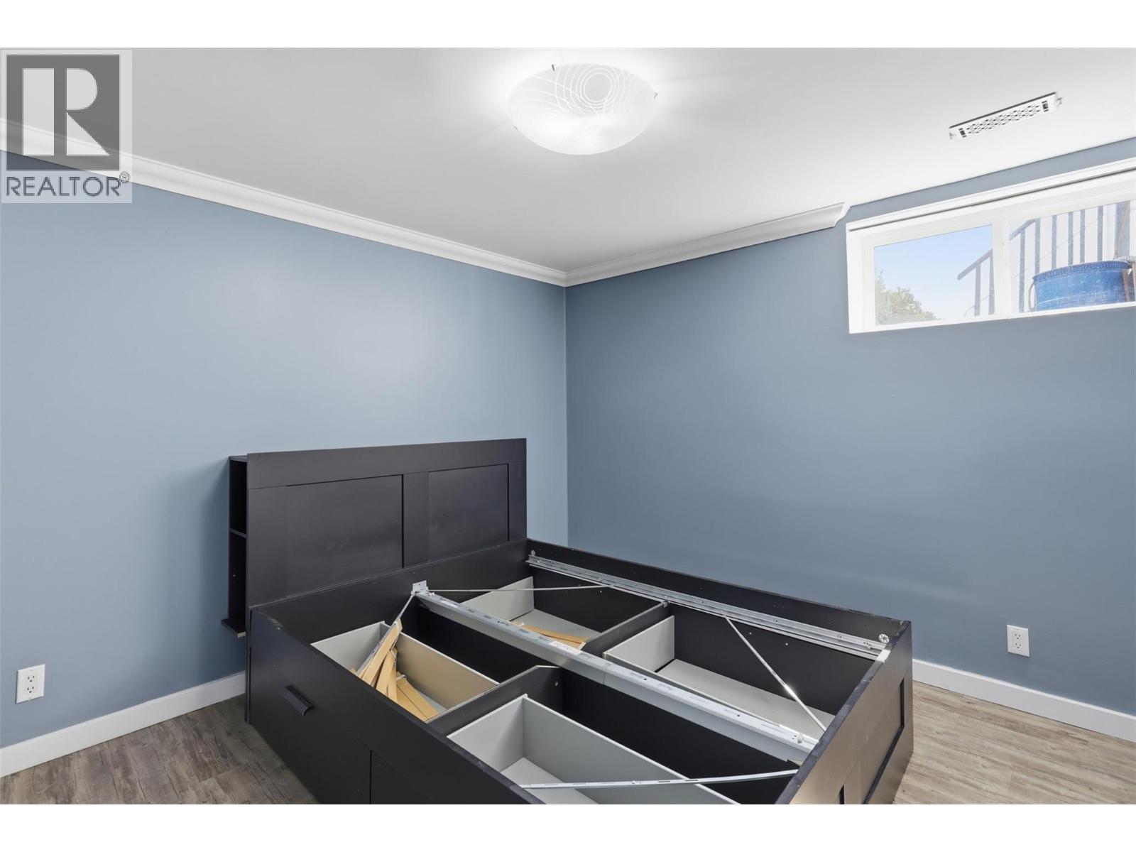 1827 PARKCREST Avenue - Image 49