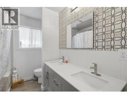 1827 Parkcrest Avenue, Kamloops, BC V2B4W8 Photo 37