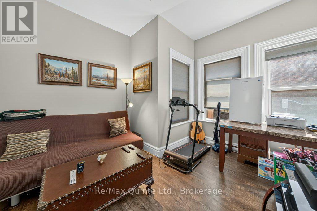 221 ALBERT STREET - 16