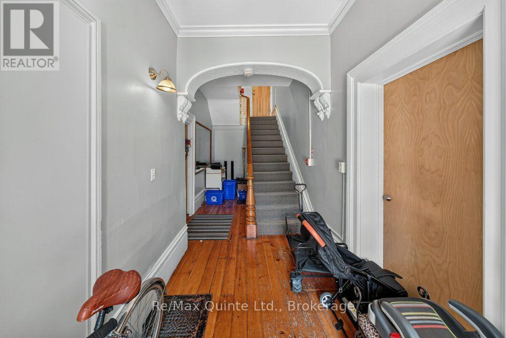 221 ALBERT STREET - 18