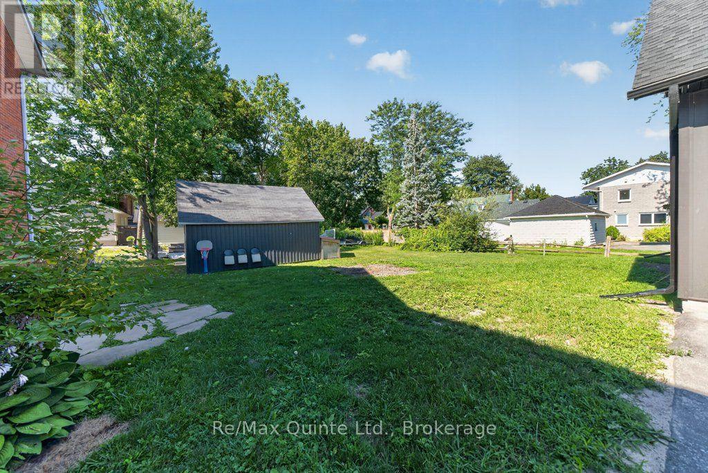 221 ALBERT STREET - 36