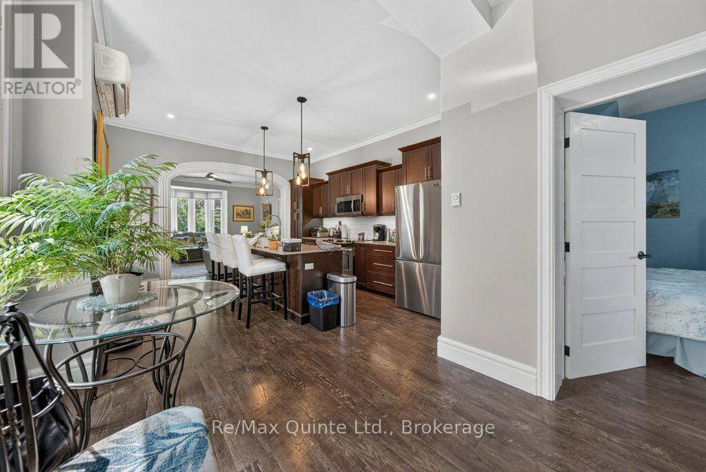 221 ALBERT STREET - 7