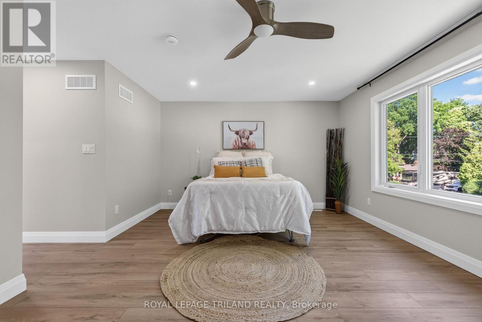 4397 MILL CRESCENT - Image 7