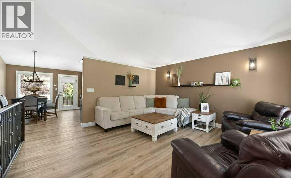 20 Sunrise Court SW - 5