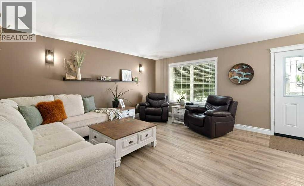 20 Sunrise Court SW - Image 4
