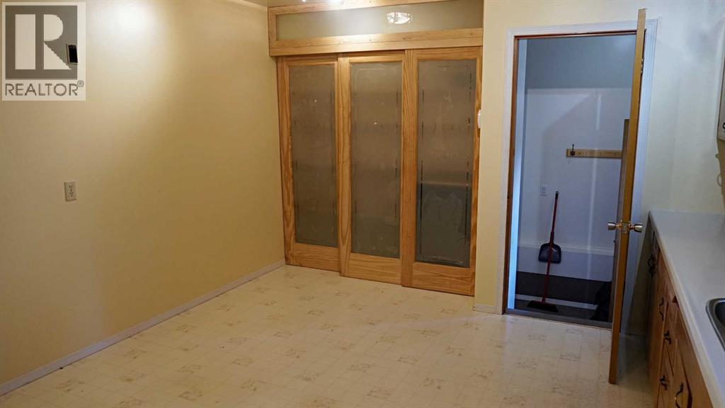 5308 52nd Avenue - Image 7