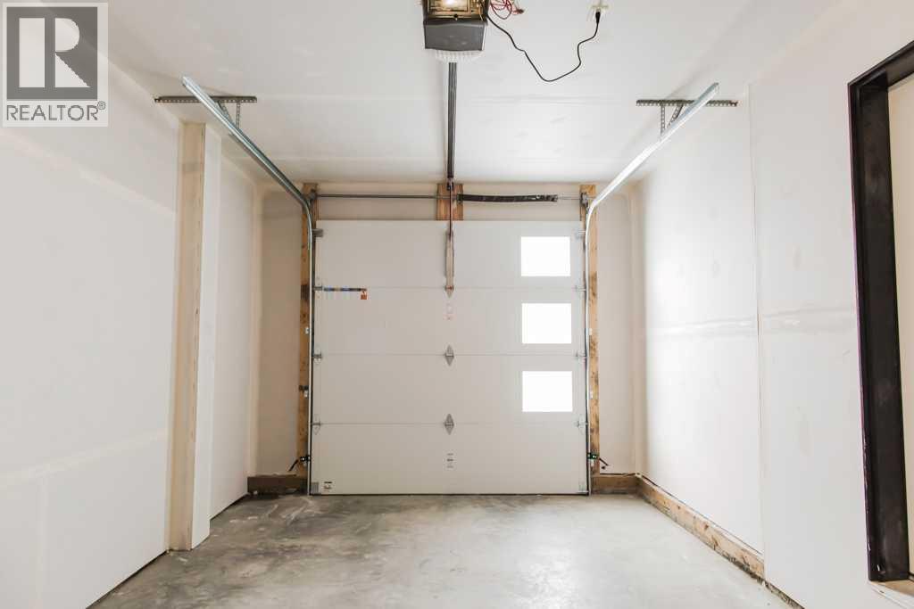 11407 95 Street - 40