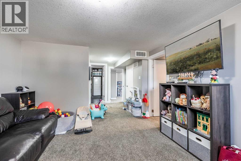 613 1 Street SE - Image 21