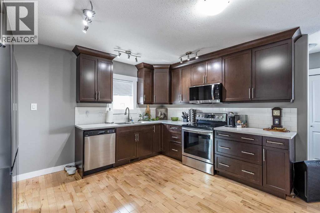 613 1 Street SE - 11