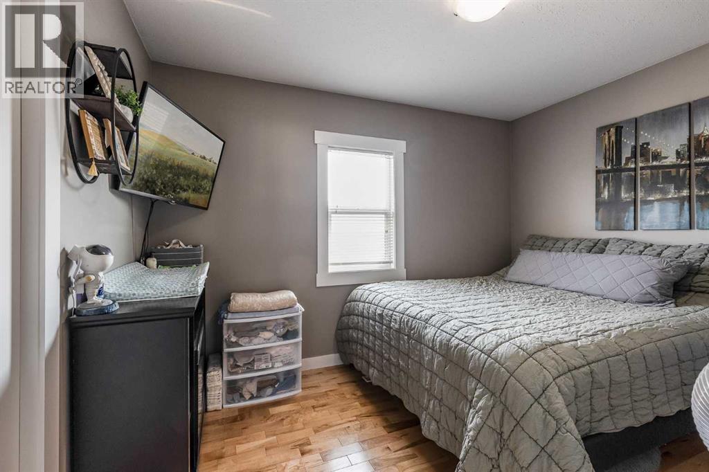 613 1 Street SE - Image 17