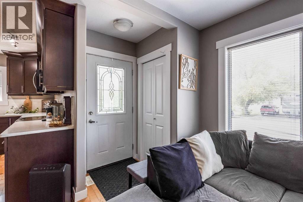 613 1 Street SE - Image 6