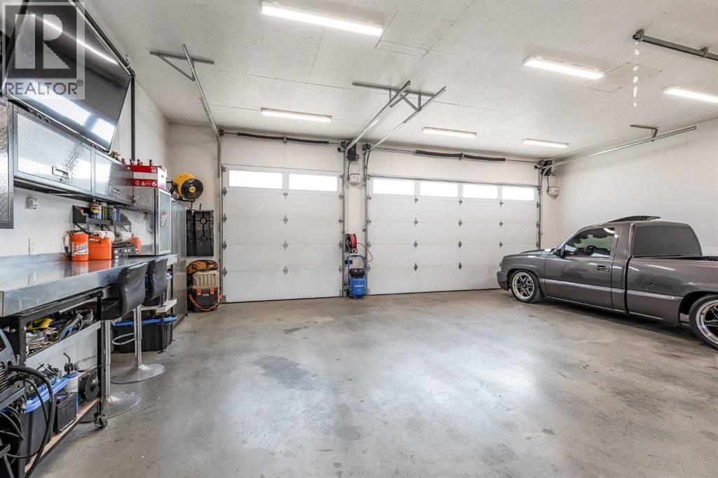 613 1 Street SE - 39
