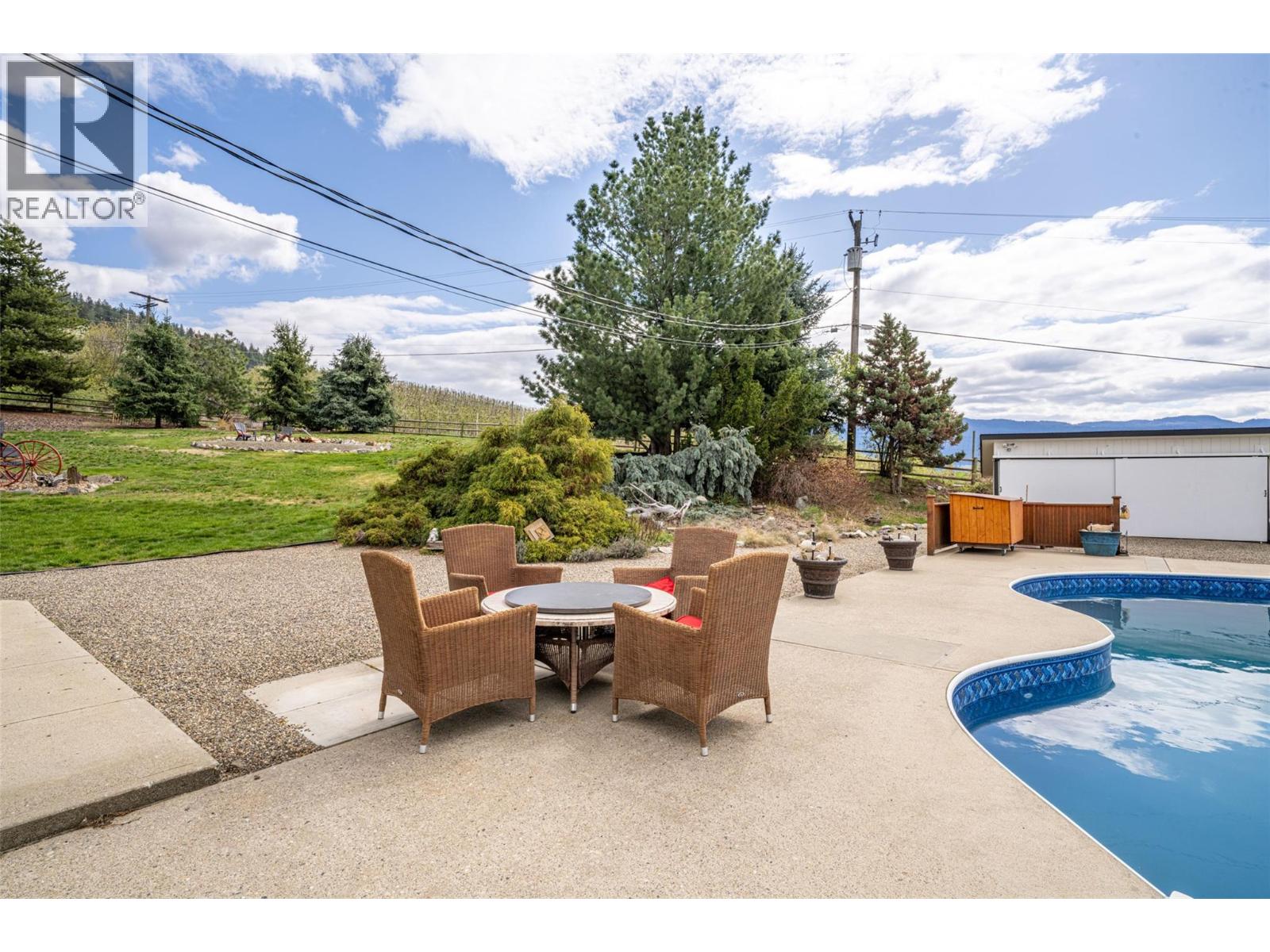 701 Robin Road, Vernon