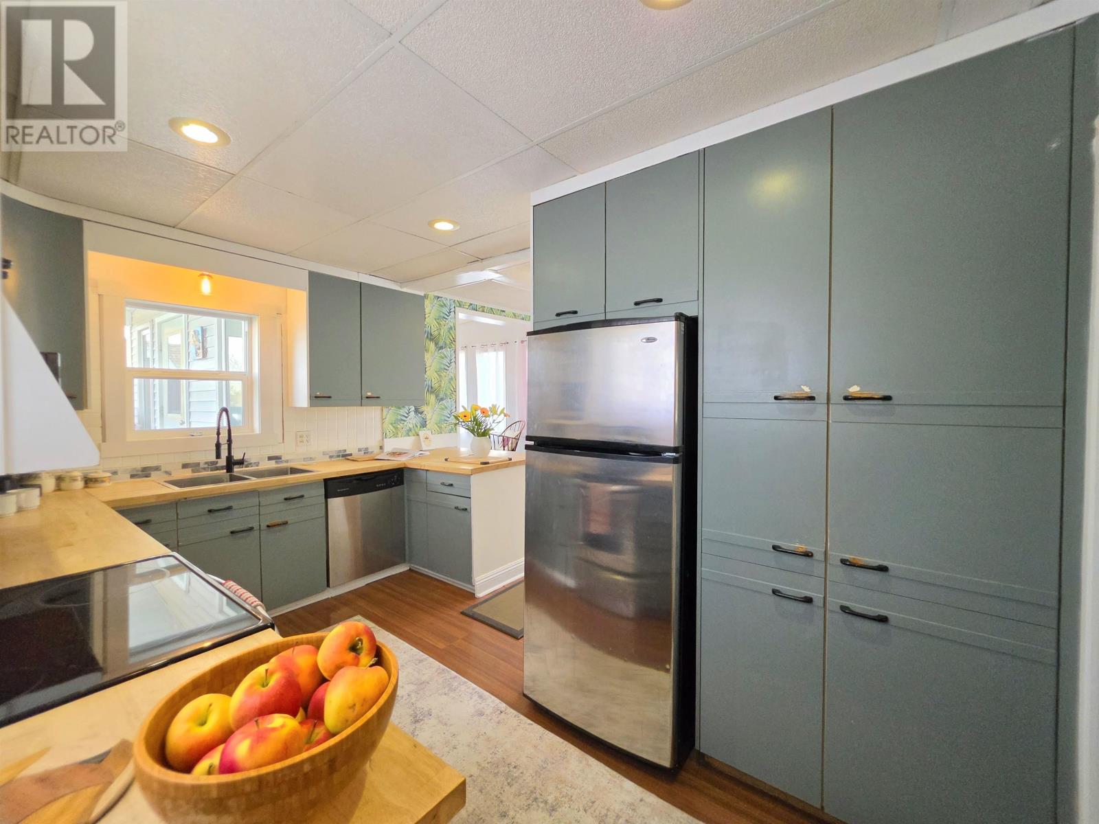 401 Third Street South - Image 12