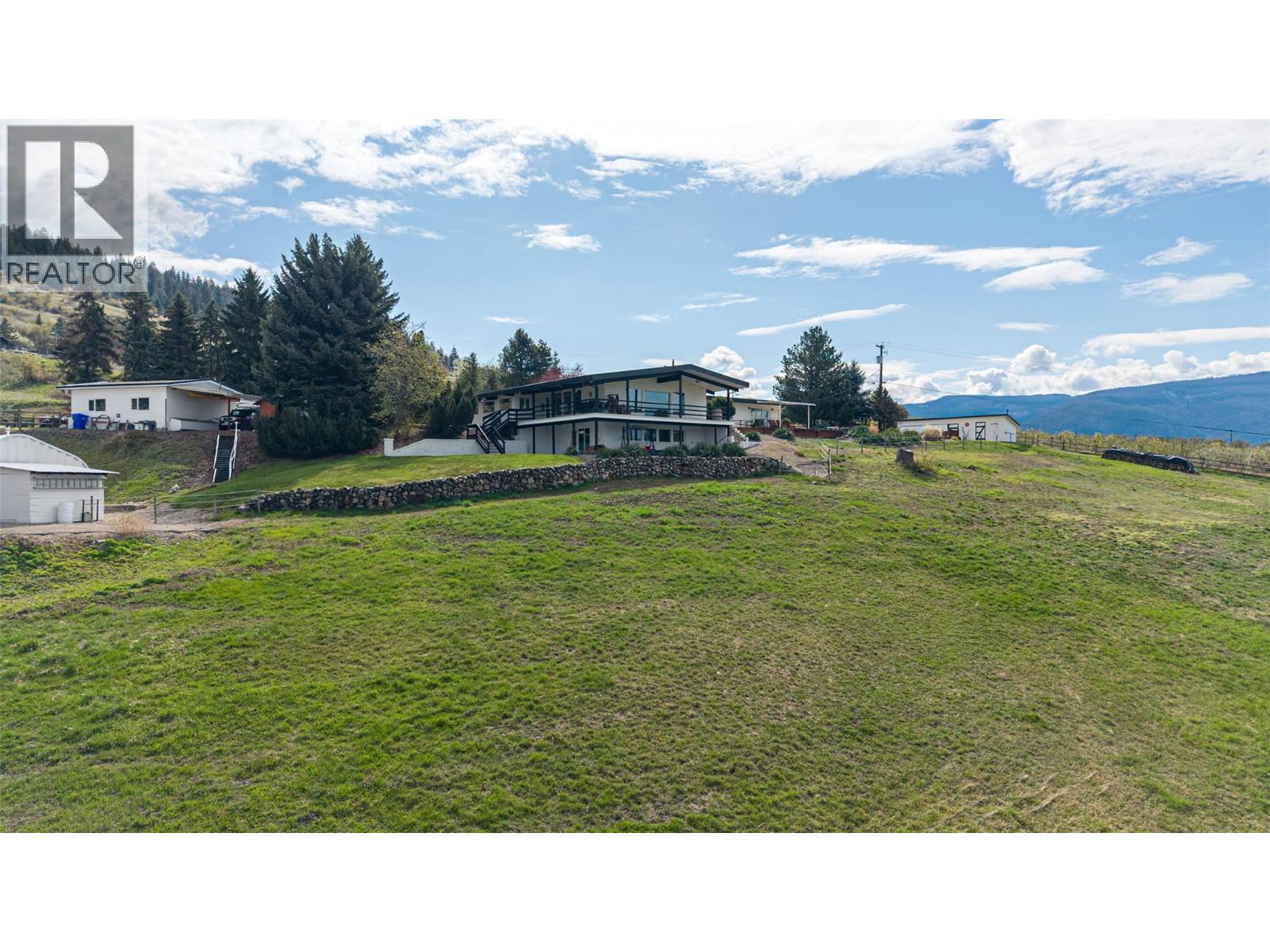 701 Robin Road, Vernon