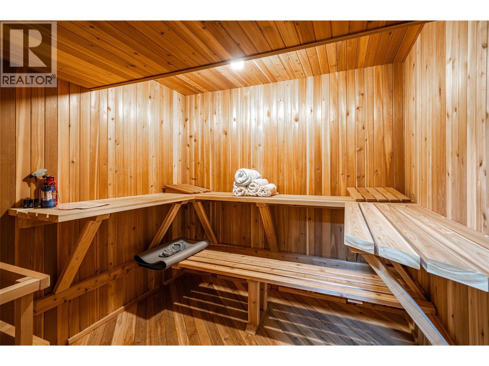 701 Robin Road, Vernon