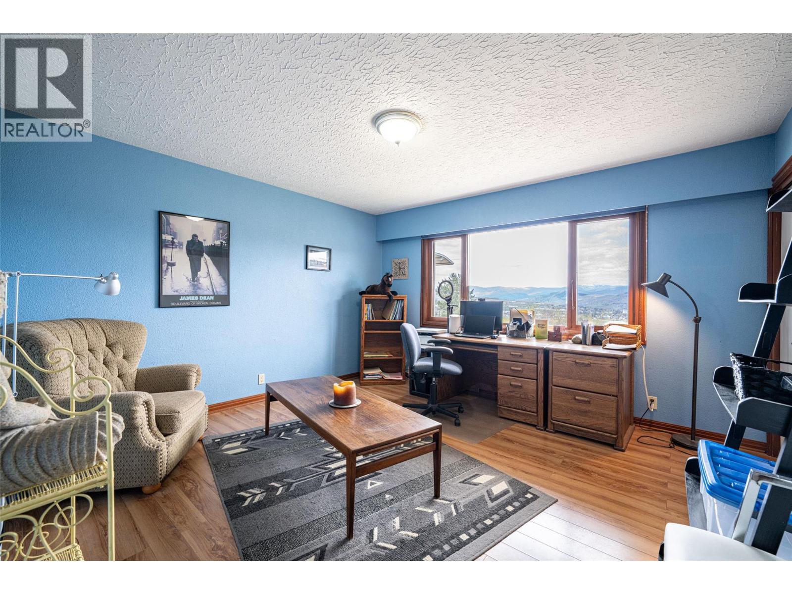 701 Robin Road, Vernon
