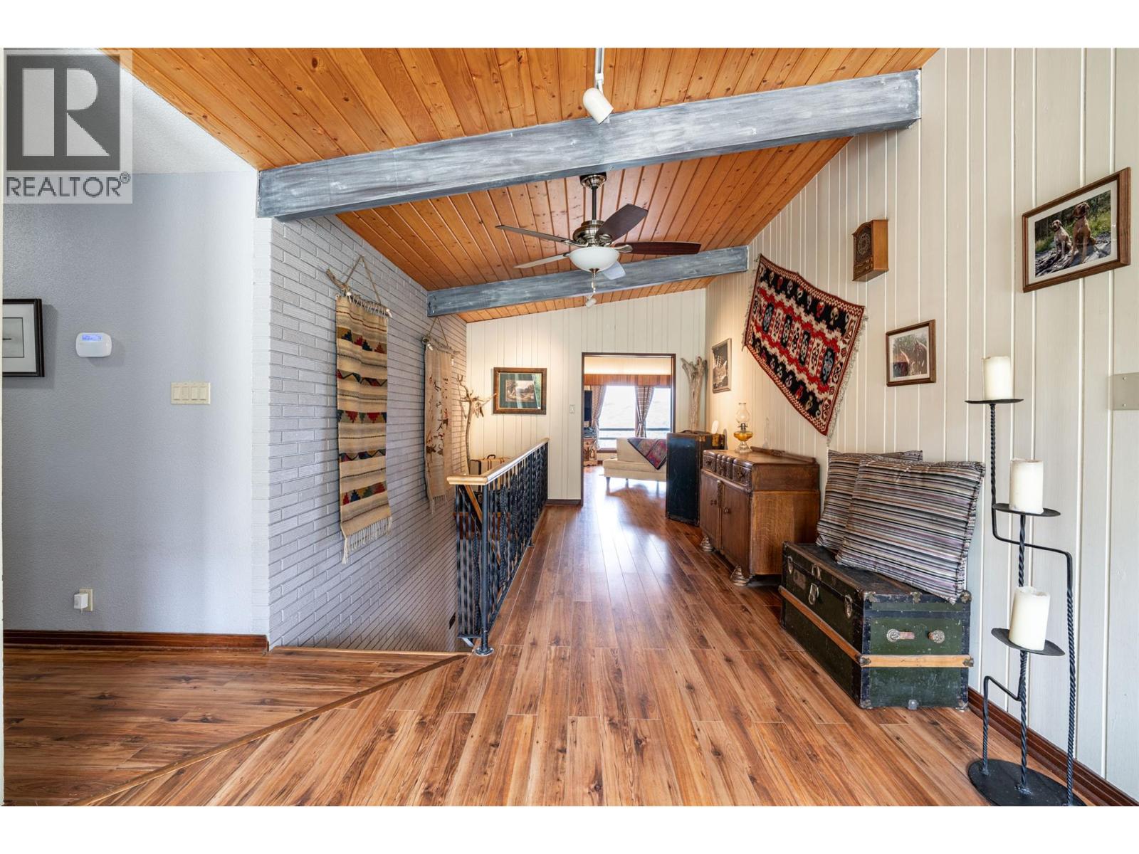 701 Robin Road, Vernon