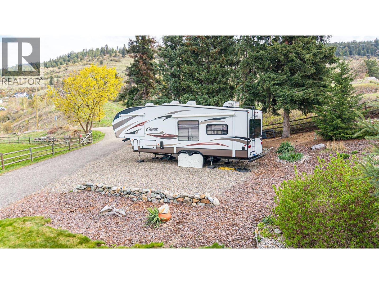 701 Robin Road, Vernon