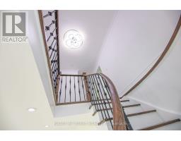 89 Yonge Boulevard, Toronto, ON M5M3G8 Photo 31