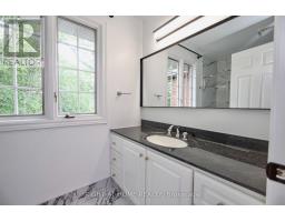 89 Yonge Boulevard, Toronto, ON M5M3G8 Photo 39