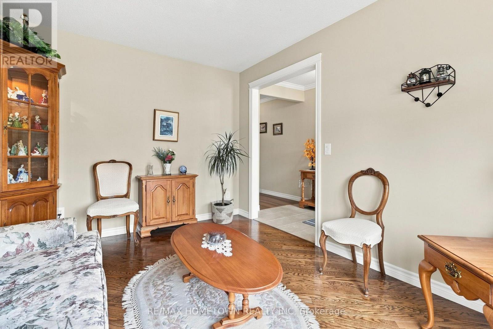 141 STEACY GARDENS - Image 11