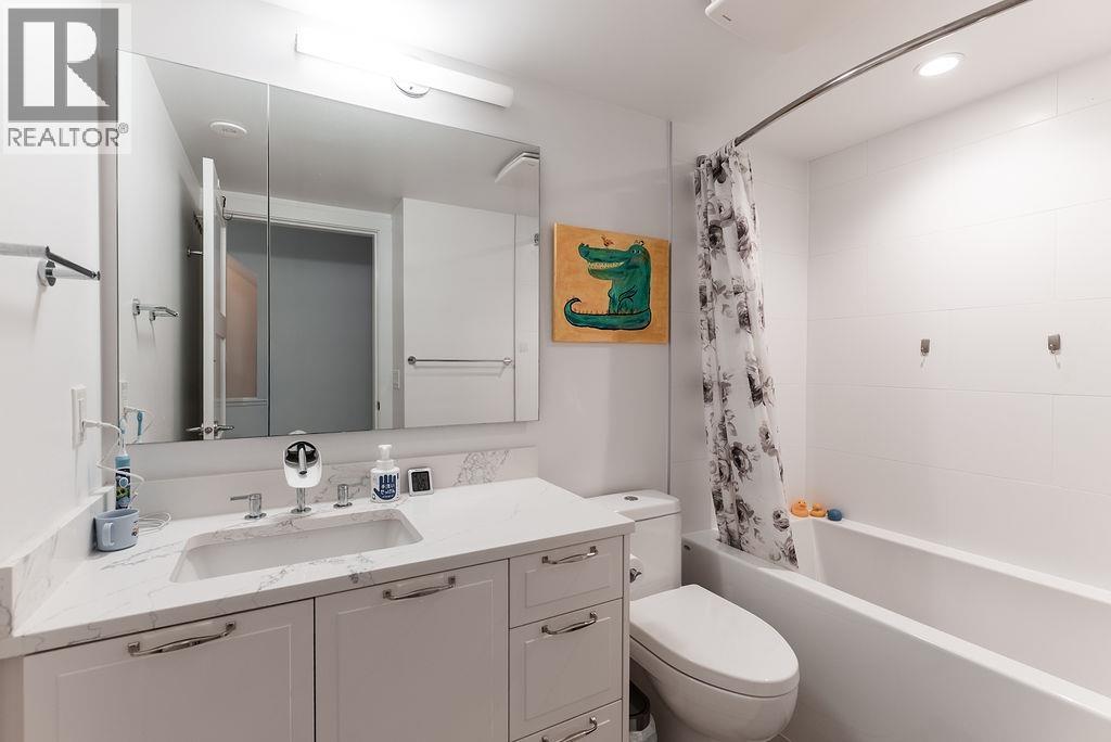 Photo of 8123 SHAUGHNESSY STREET 32