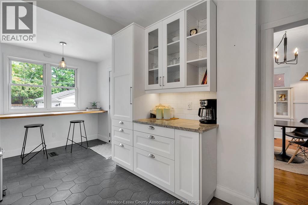 1226 Windermere ROAD - Image 12