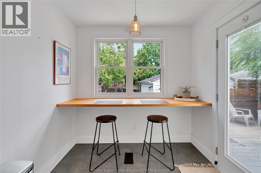 1226 Windermere ROAD - Image 13
