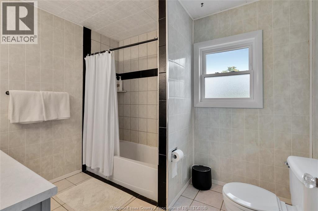 1226 Windermere ROAD - Image 19