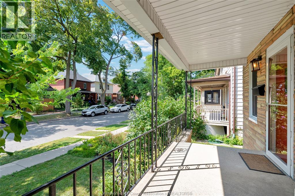 1226 Windermere ROAD - 2