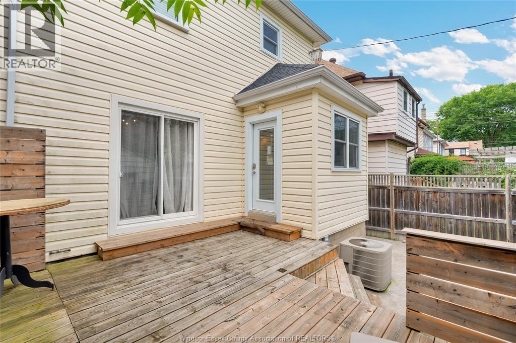 1226 Windermere ROAD - 27