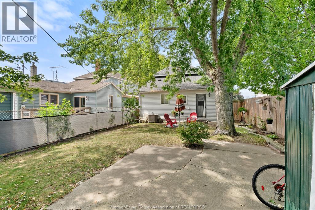 261 Bathurst STREET - Image 29
