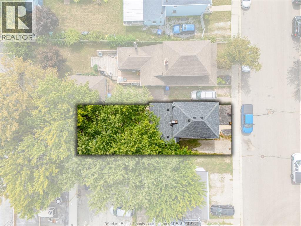 261 Bathurst STREET - Image 38