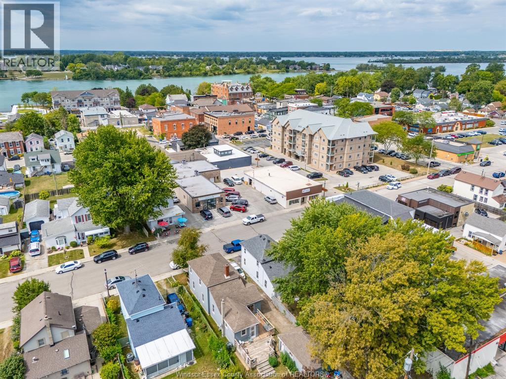 261 Bathurst STREET - Image 39