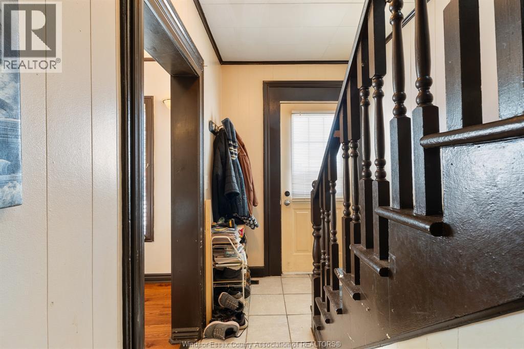 261 Bathurst STREET - Image 6