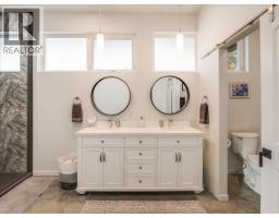 941 Redstone Drive, Rossland, BC V0G1Y0 Photo 33