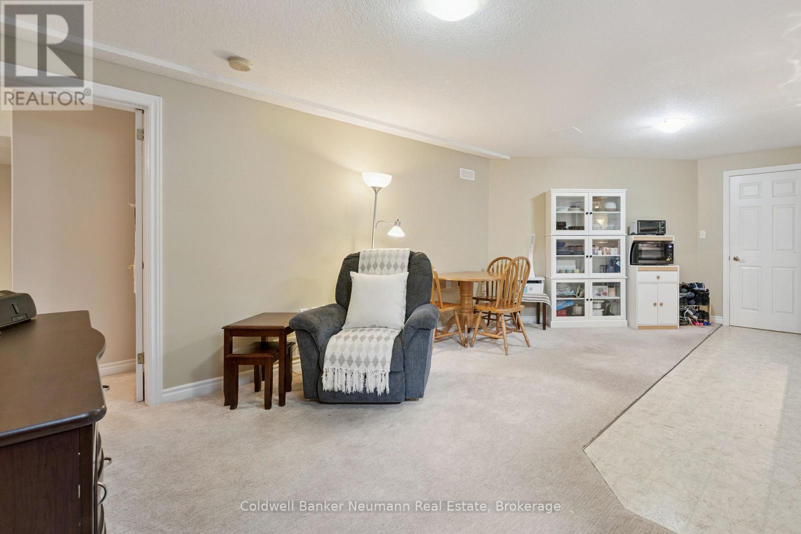 17 SOMERSET GLEN - Image 25